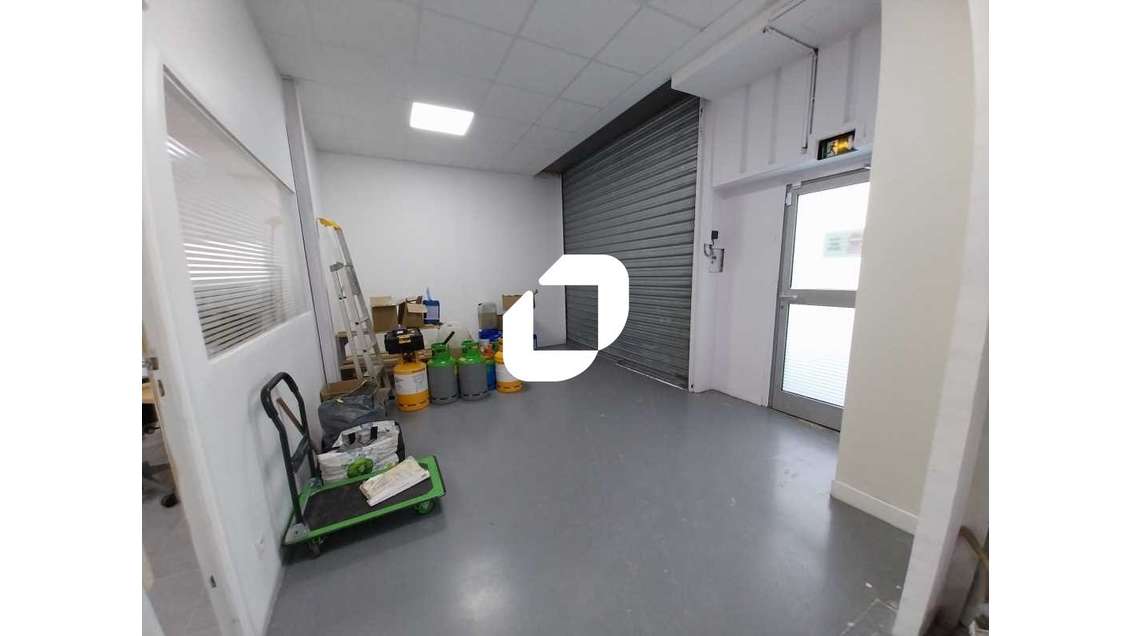 A louer Bureaux 137m² Montigny le bretonneux