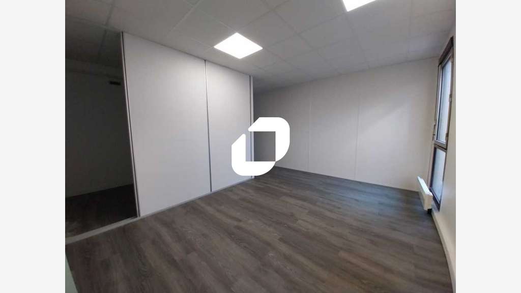 A louer Bureaux 32m² Montigny le bretonneux