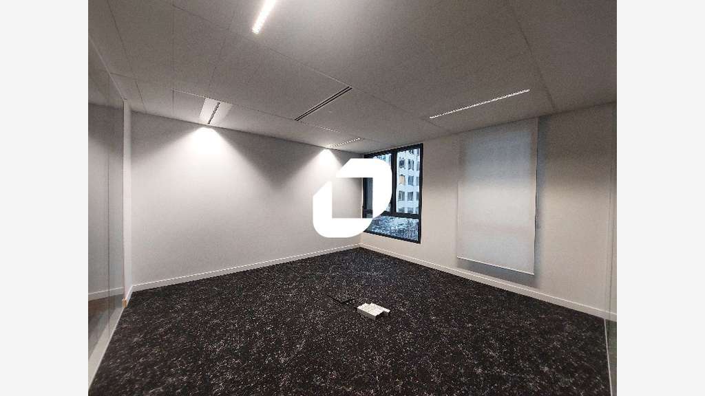 A louer Bureaux 360m² Montigny le bretonneux