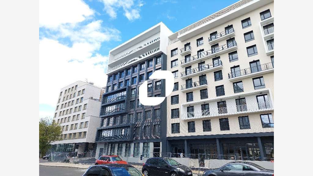 A louer Bureaux 360m² Montigny le bretonneux