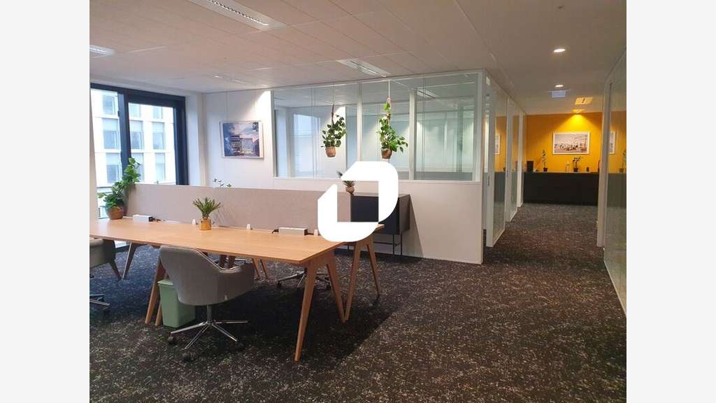 A louer Bureaux 360m² Montigny le bretonneux