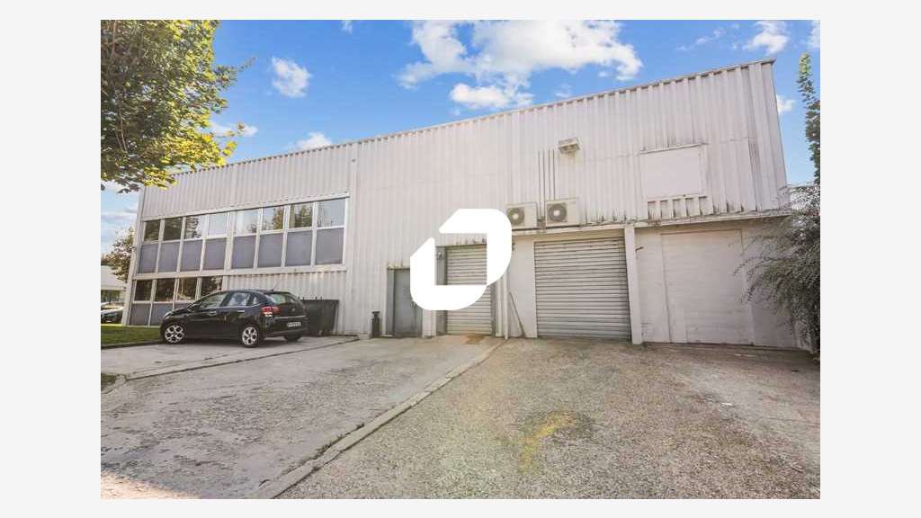 A louer Bureaux 328m² Montigny le bretonneux