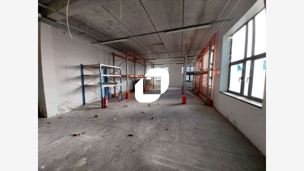 A louer Bureaux 413m² Montigny le bretonneux