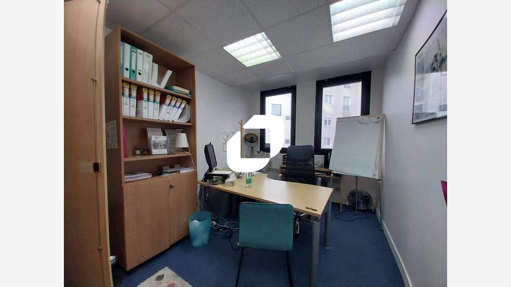 A louer Bureaux 72m² Montigny le bretonneux