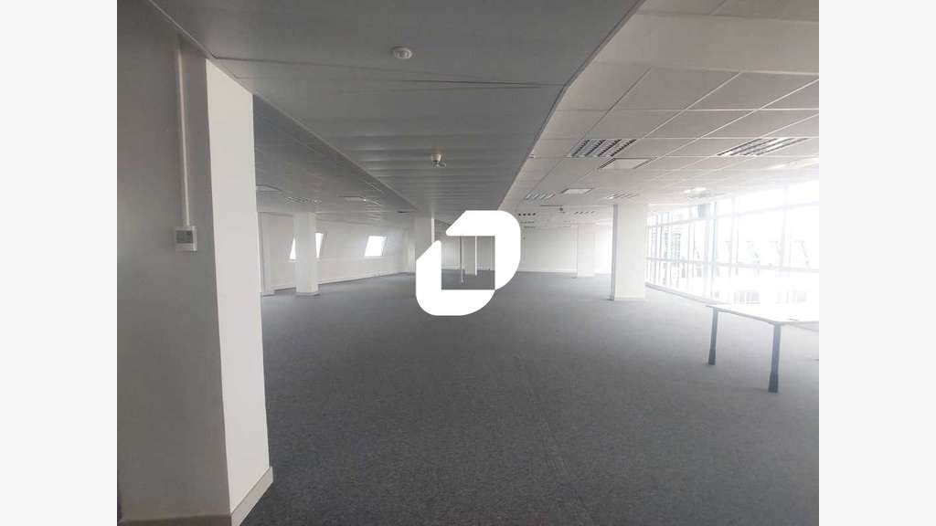 A louer Bureaux 435m² Montigny le bretonneux