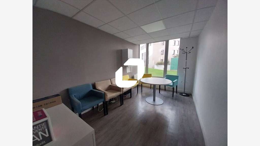 A louer Bureaux 115m² Montigny le bretonneux
