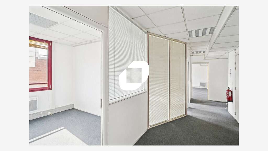 A louer Bureaux 135m² Montigny le bretonneux