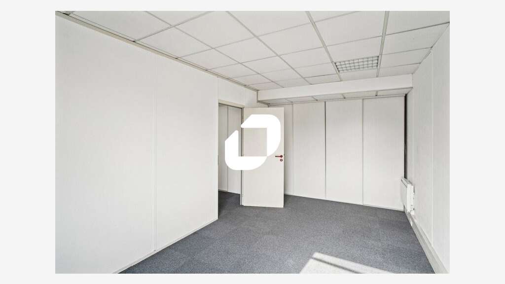 A louer Bureaux 135m² Montigny le bretonneux