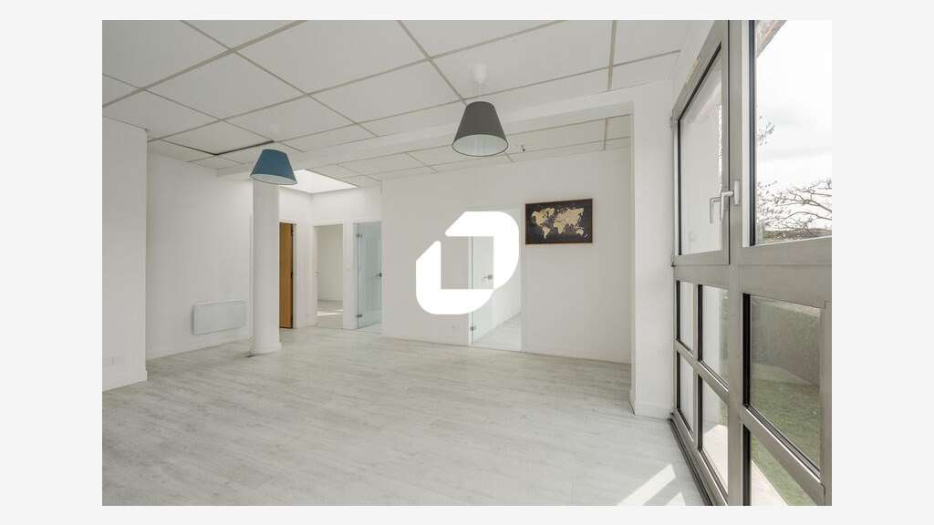 A louer Bureaux 90m² Montigny le bretonneux
