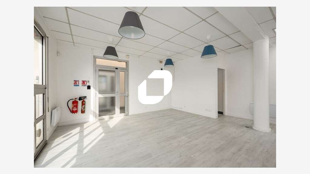 A louer Bureaux 90m² Montigny le bretonneux