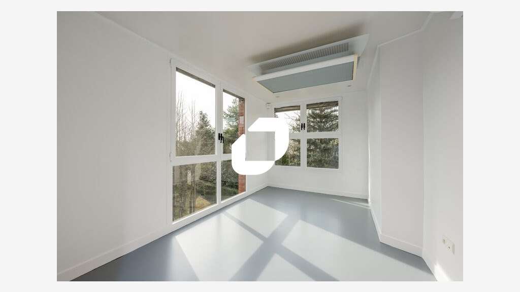 A louer Bureaux 256m² Montigny le bretonneux
