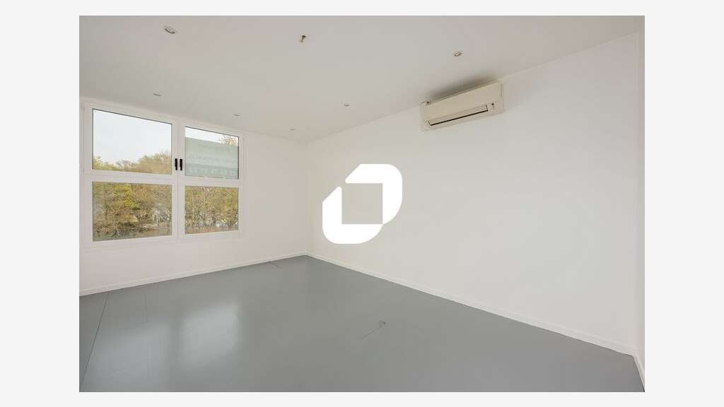 A louer Bureaux 256m² Montigny le bretonneux