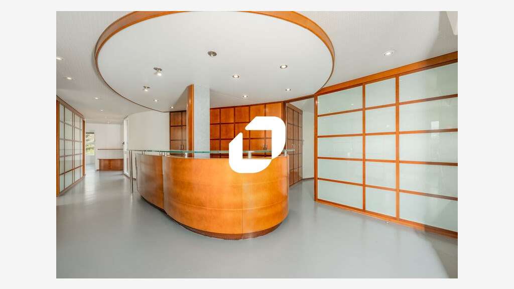 A louer Bureaux 256m² Montigny le bretonneux