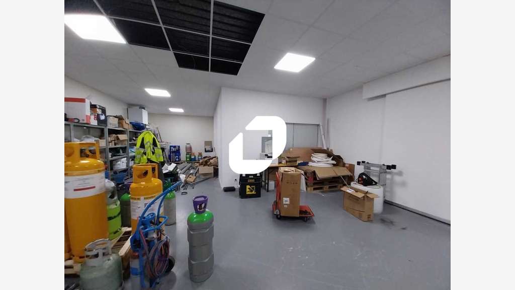 A louer Bureaux 56m² Montigny le bretonneux
