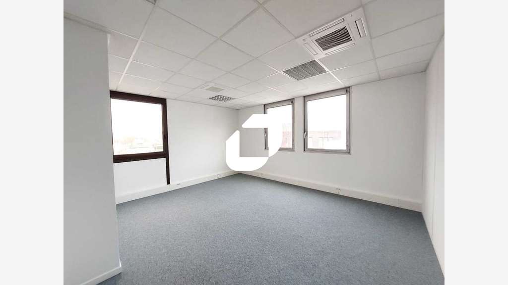 A louer Bureaux 157m² Montigny le bretonneux