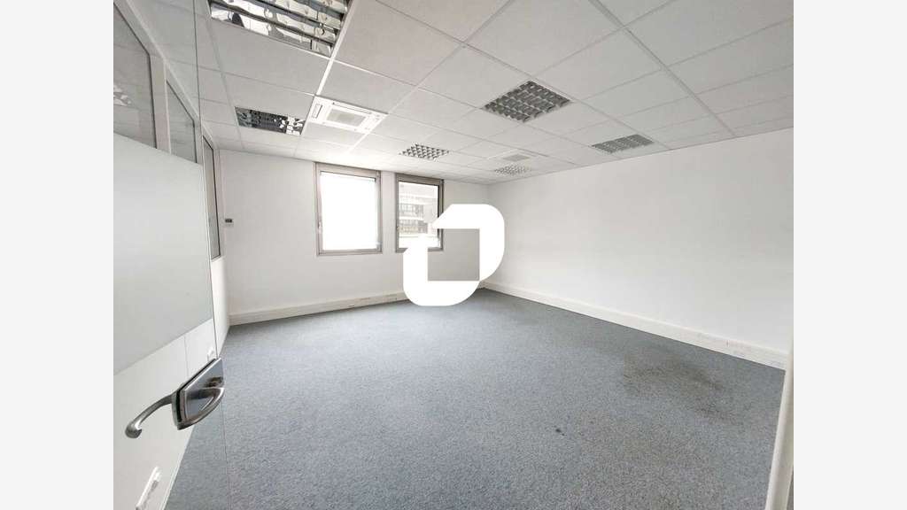 A louer Bureaux 157m² Montigny le bretonneux