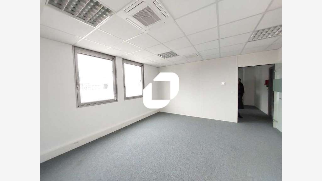 A louer Bureaux 157m² Montigny le bretonneux