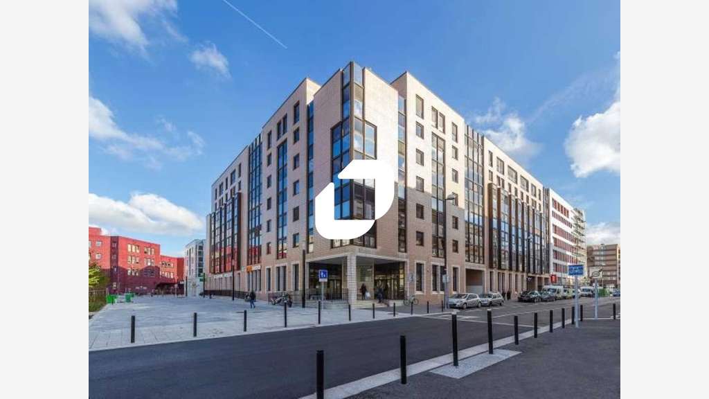 A louer Bureaux 371m² Montigny le bretonneux
