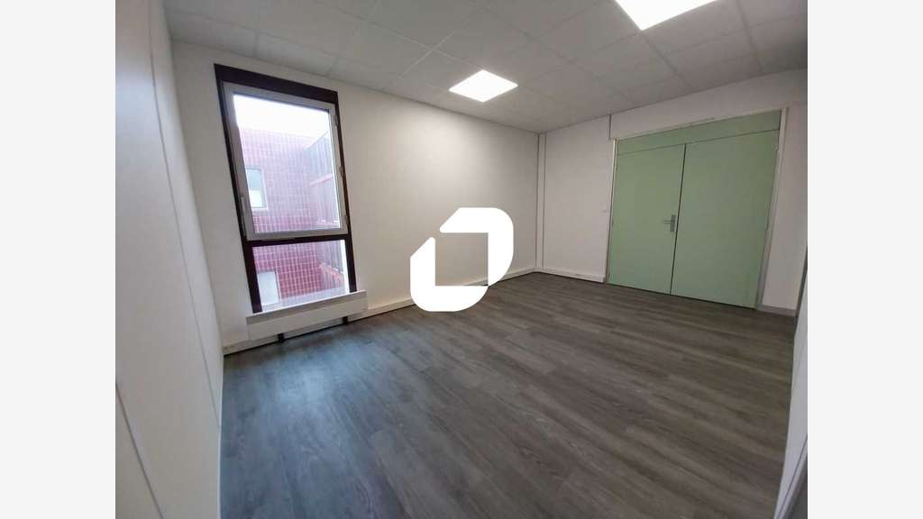 A louer Bureaux 21m² Montigny le bretonneux