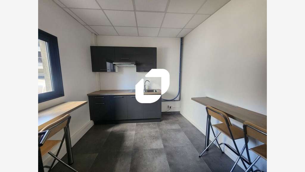 A louer Bureaux 280m² Montigny le bretonneux