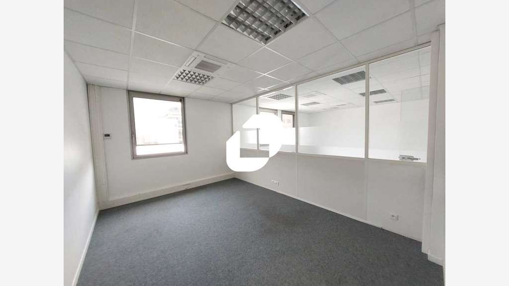 A louer Bureaux 371m² Montigny le bretonneux