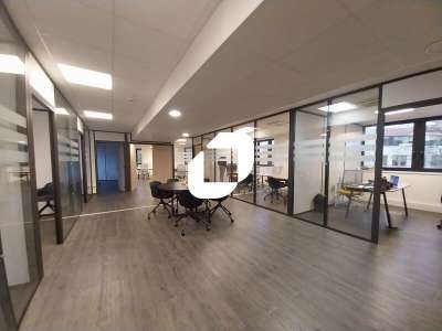 A louer Bureaux 260m² Montigny le bretonneux