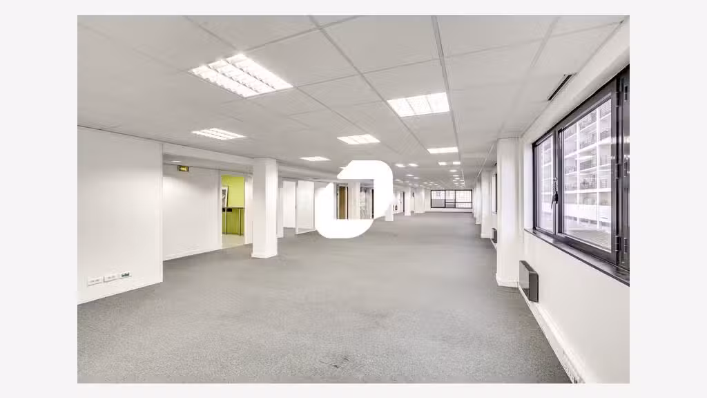 A louer Bureaux 602m² Montigny le bretonneux