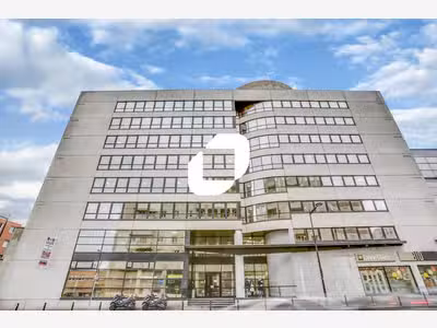 A louer Bureaux 602m² Montigny le bretonneux
