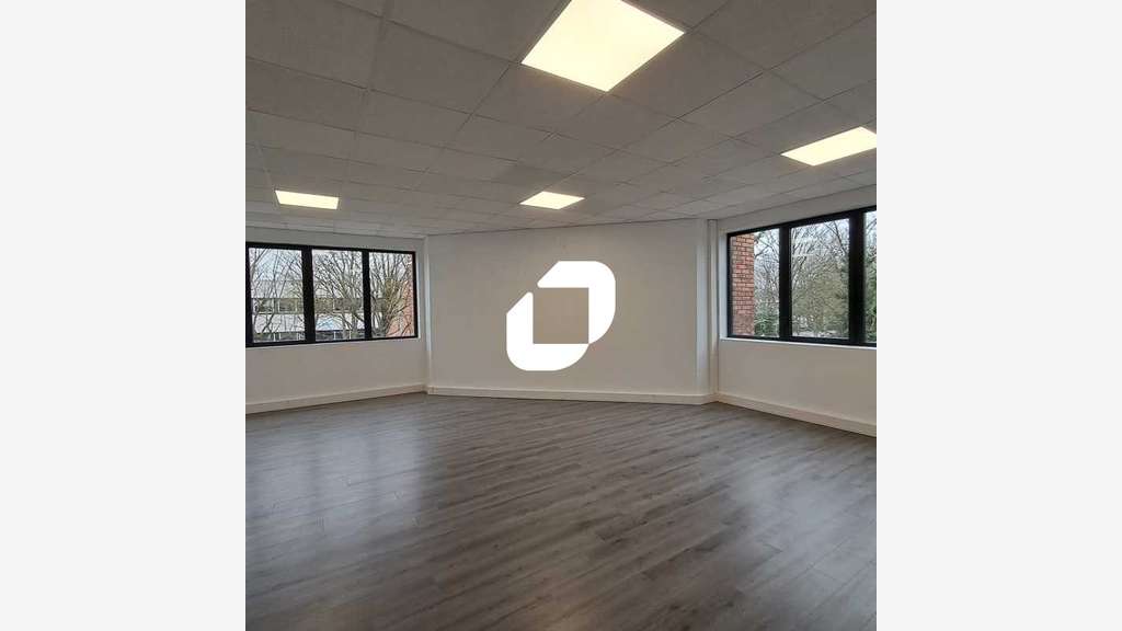 A louer Bureaux 78m² Montigny le bretonneux