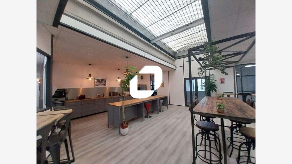 A louer Bureaux 80m² Montigny le bretonneux