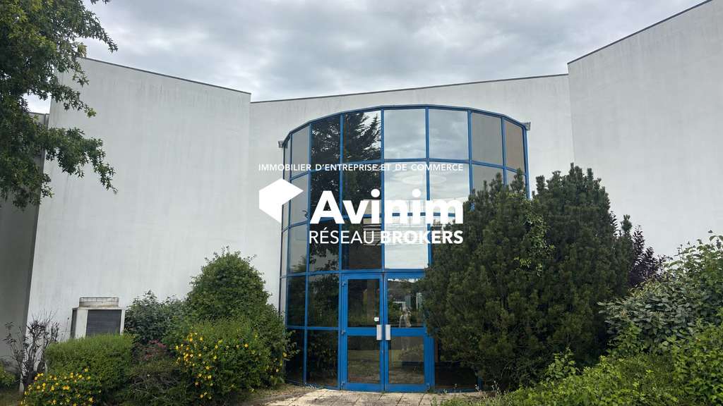 Immeuble bureaux de 1260m² à louer à Montivilliers