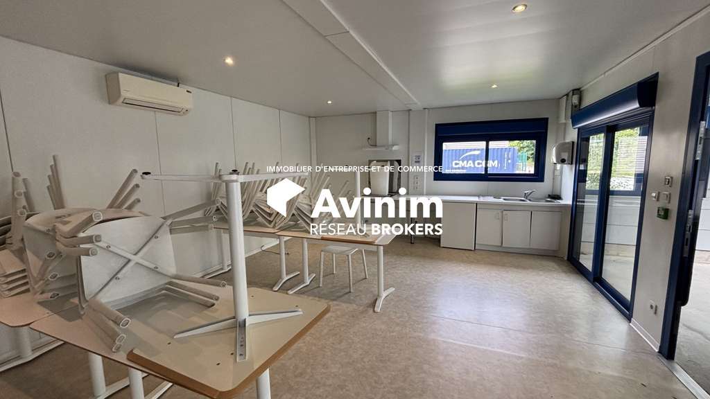 Immeuble bureaux de 1260m² à louer à Montivilliers