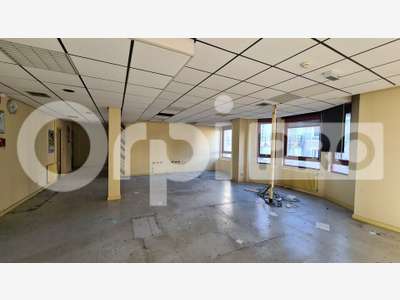 Bureau 350m² à louer à Montluçon centre