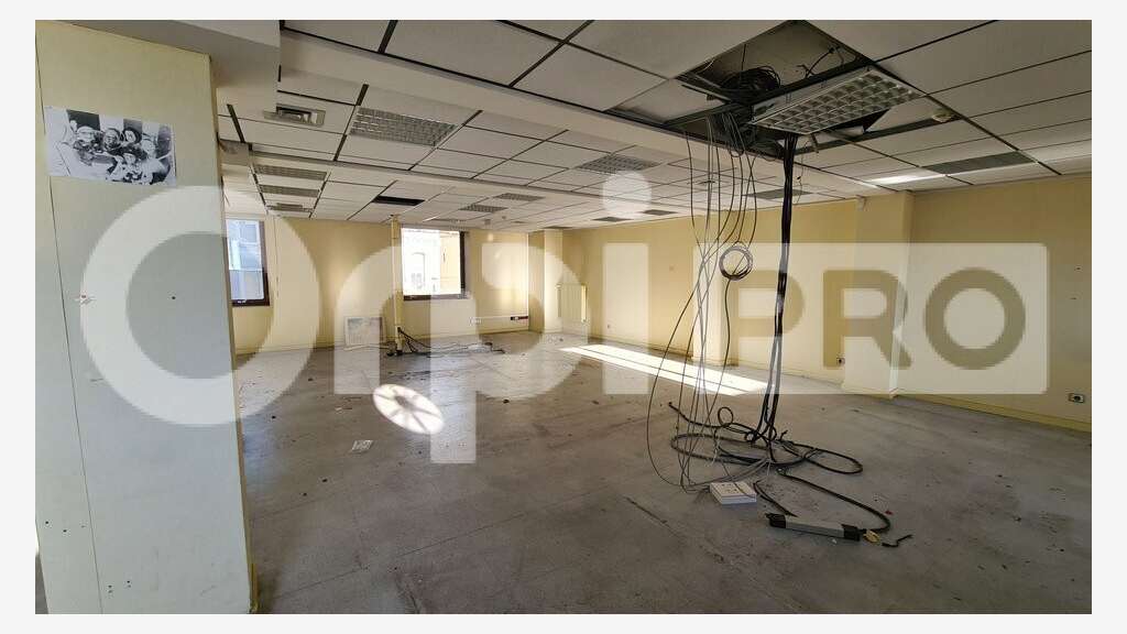 Bureau 350m² à louer à Montluçon centre