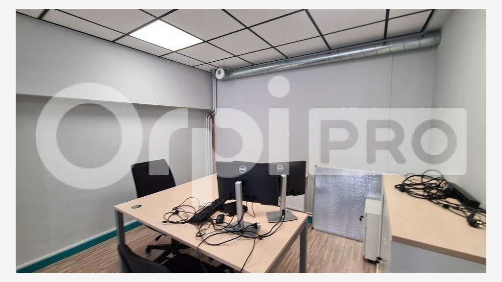 Bureau de 120m² à louer à Montluçon rue Barathon