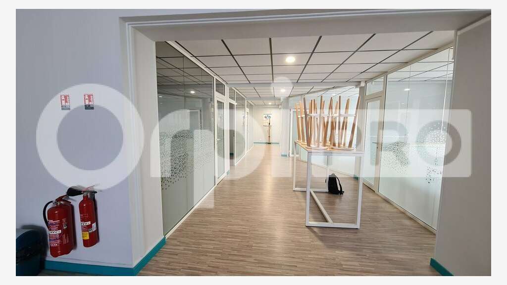 Bureau de 120m² à louer à Montluçon rue Barathon
