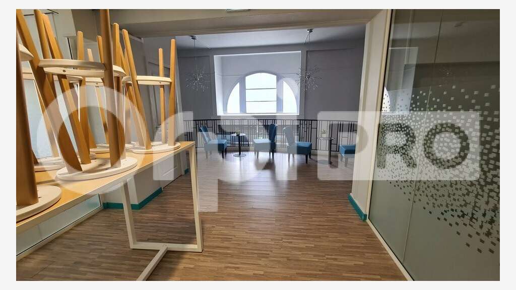 Bureau de 120m² à louer à Montluçon rue Barathon