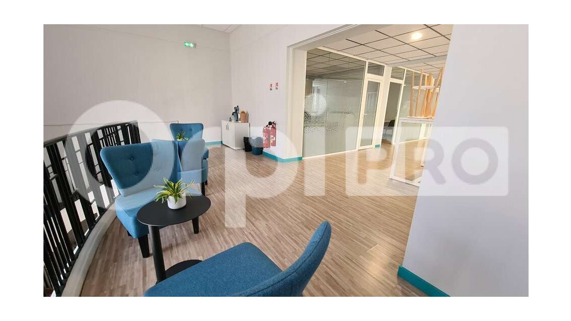 Bureau de 120m² à louer à Montluçon rue Barathon