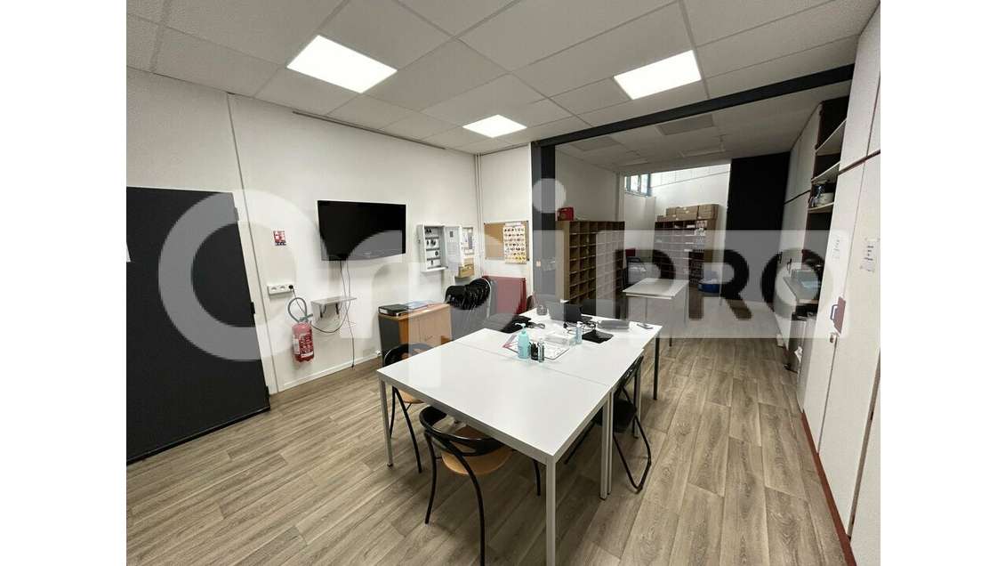 Bureau de 110m² à louer à Montluçon hyper centre