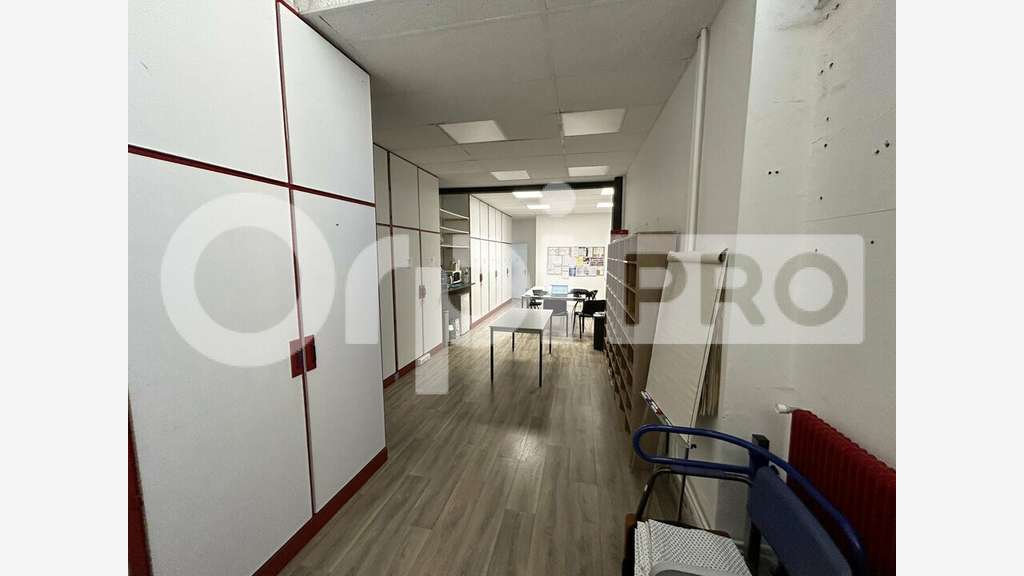 Bureau de 110m² à louer à Montluçon hyper centre