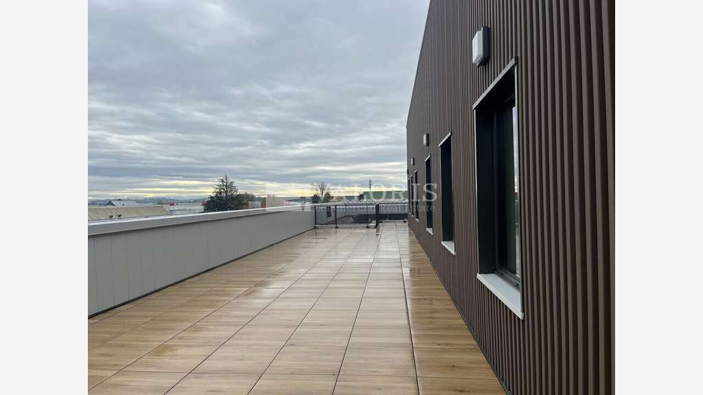 Bureaux à louer à Montluel ZAC des Prés Seigneurs
