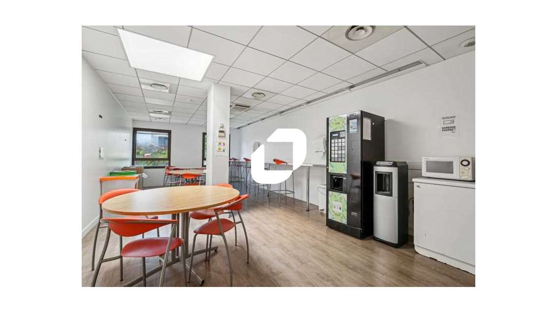 A louer Bureaux 584m² Montmorency