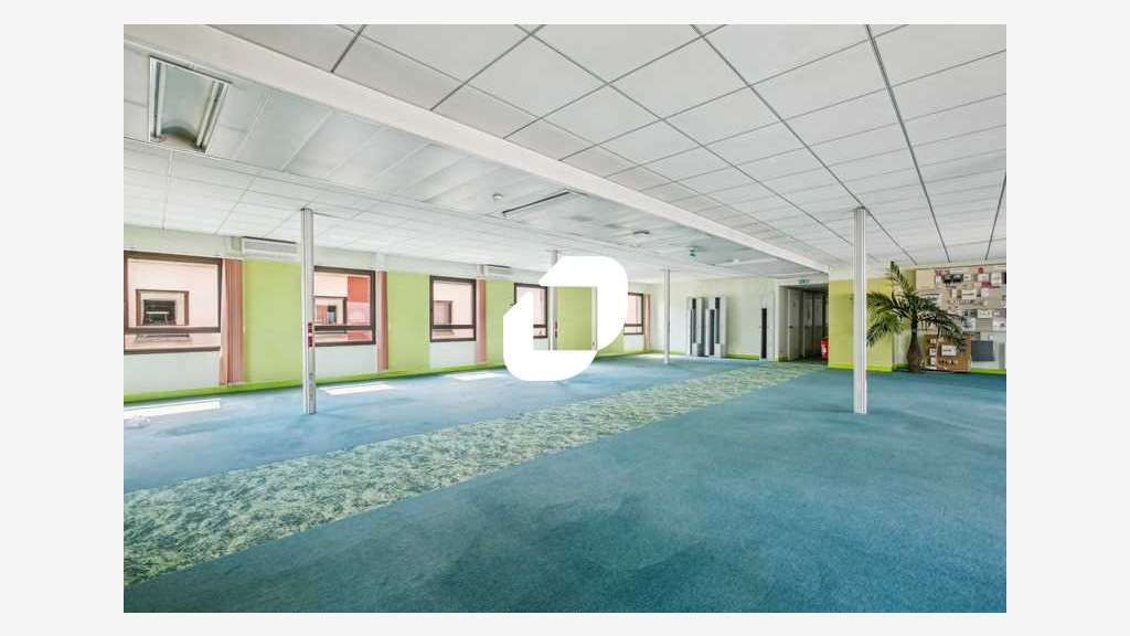 A louer Bureaux 354m² Montmorency