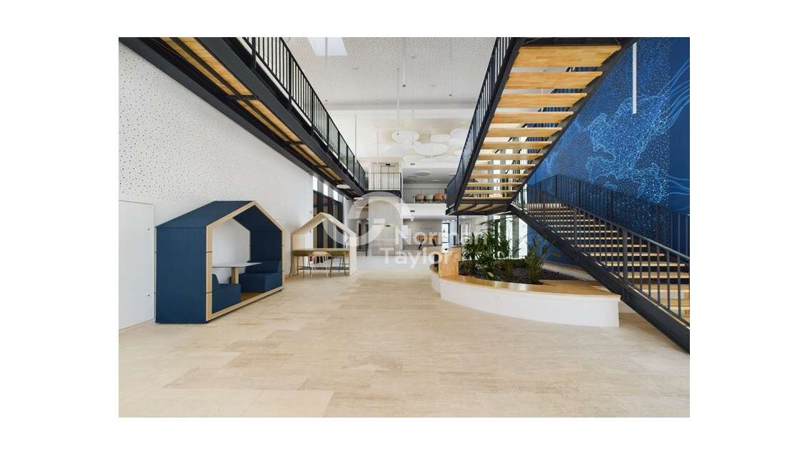 A louer bureaux 2740m² proche centre  Montpellier