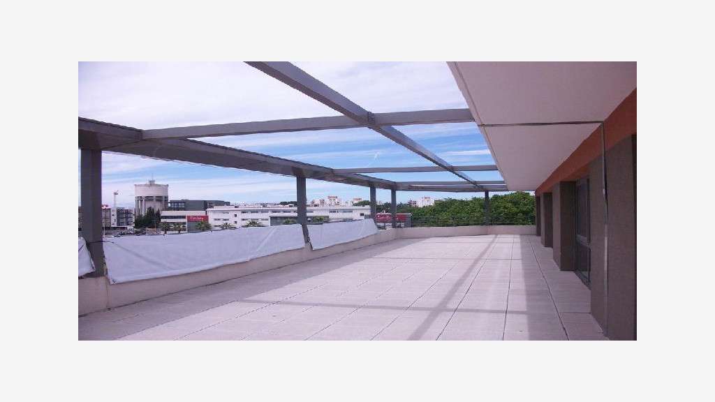 Bureaux 560m² à louer à Montpellier Ovalie