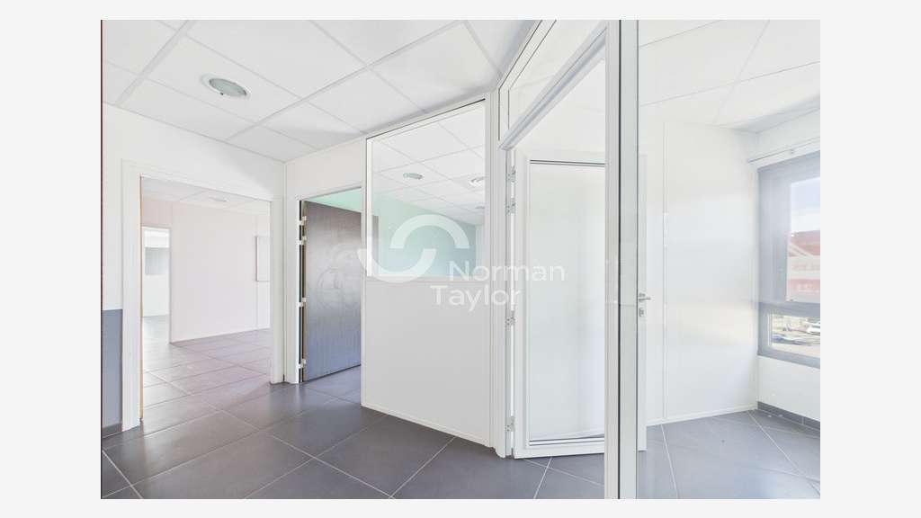 Bureaux 330m² à louer Parc 2000 Montpellier