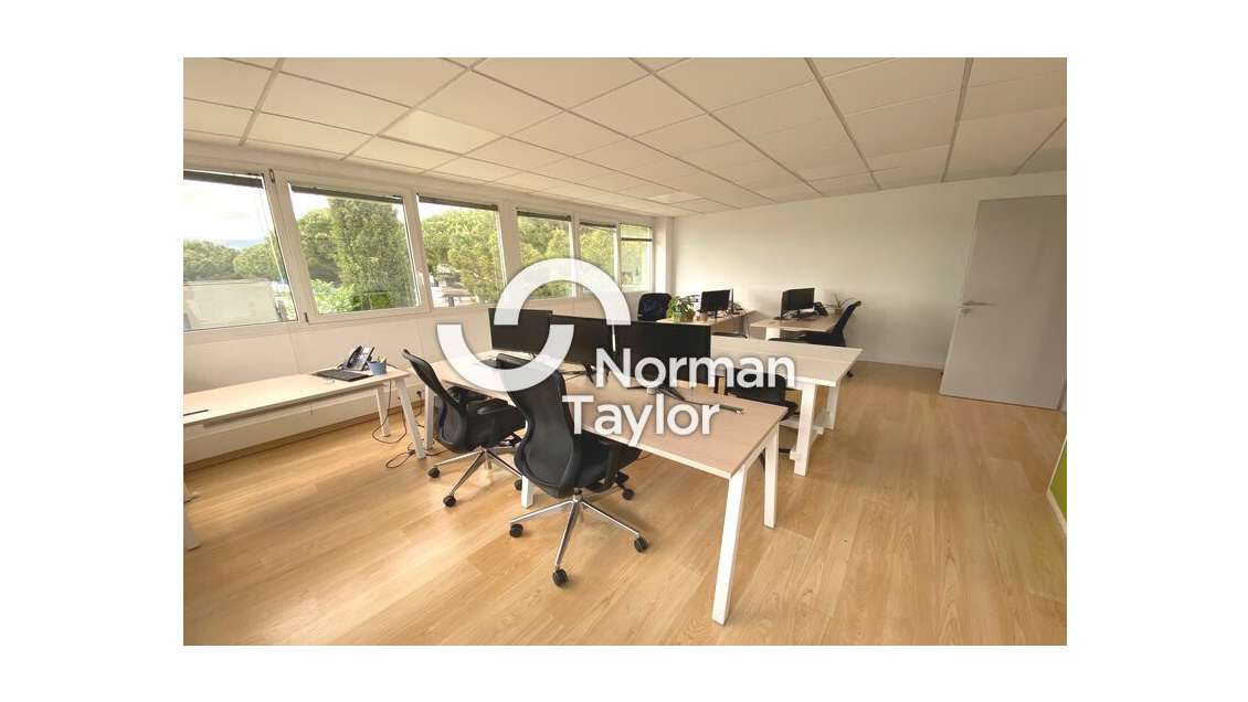 Bureaux 103m² à louer Montpellier Parc Saint Jean