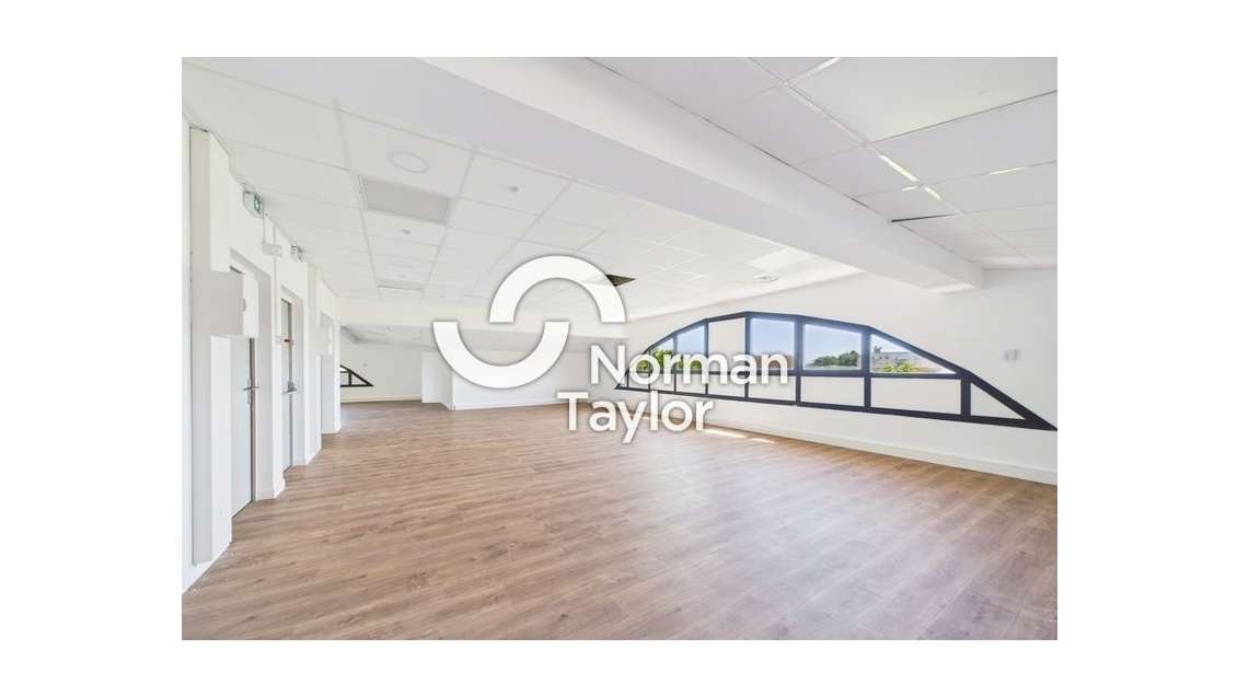 Bureaux à partir de 306m² à Montpellier Antigone