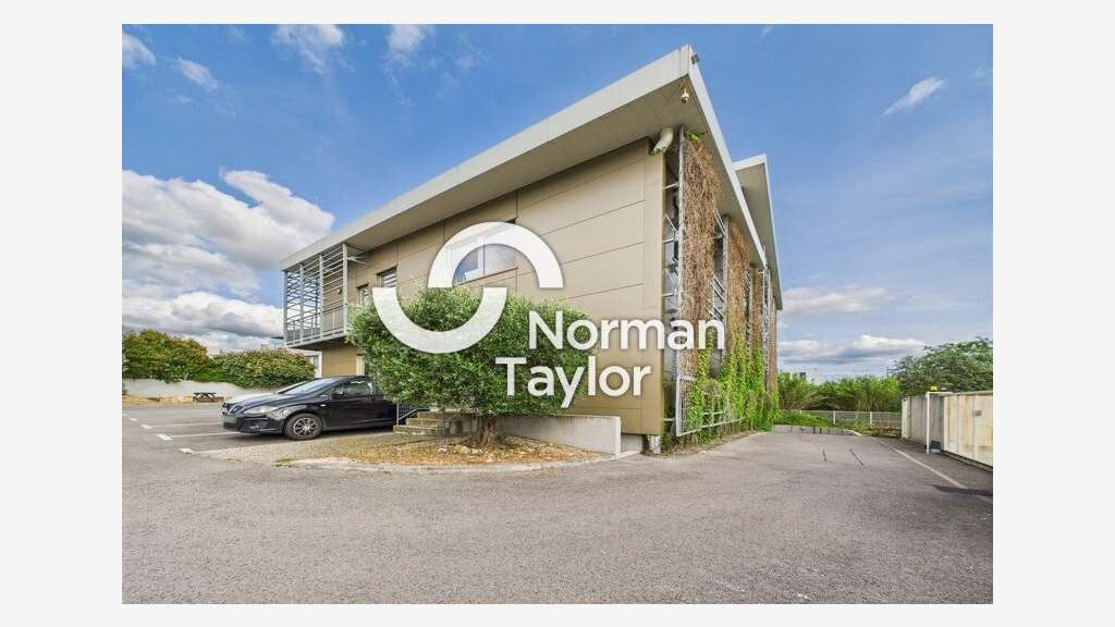 Bureaux 86m² à louer à Montpellier Parc 2000