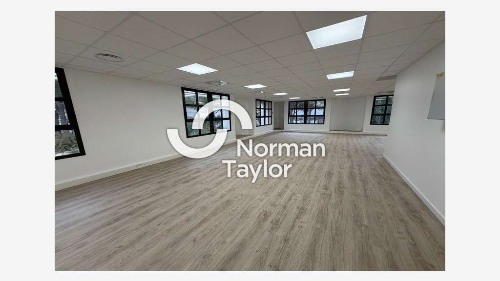 Bureaux 288m² à louer à Montpellier